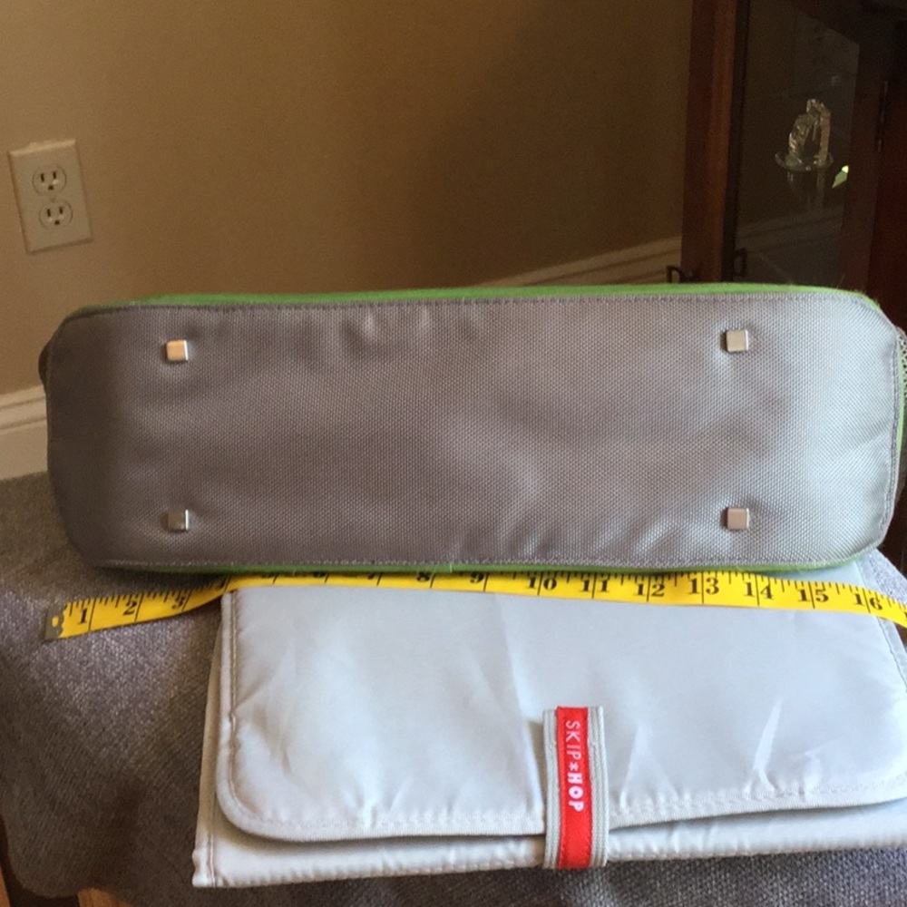 Skip Hop Diaper Bag - Picture 8 of 8